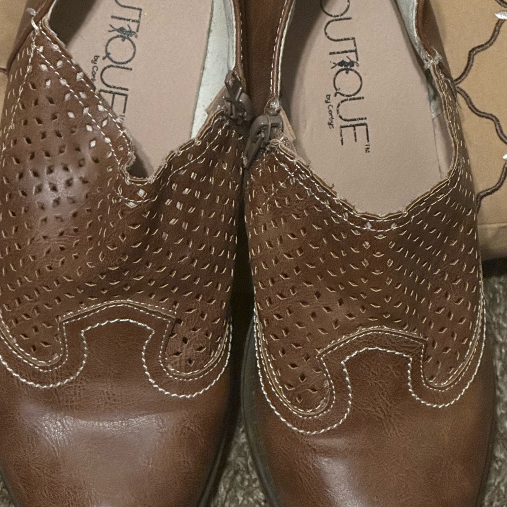 Ankle boots